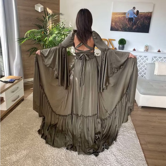 ZeBuBeYou gown: Moss Green; can be used as maternity gown - Picture 2 of 3